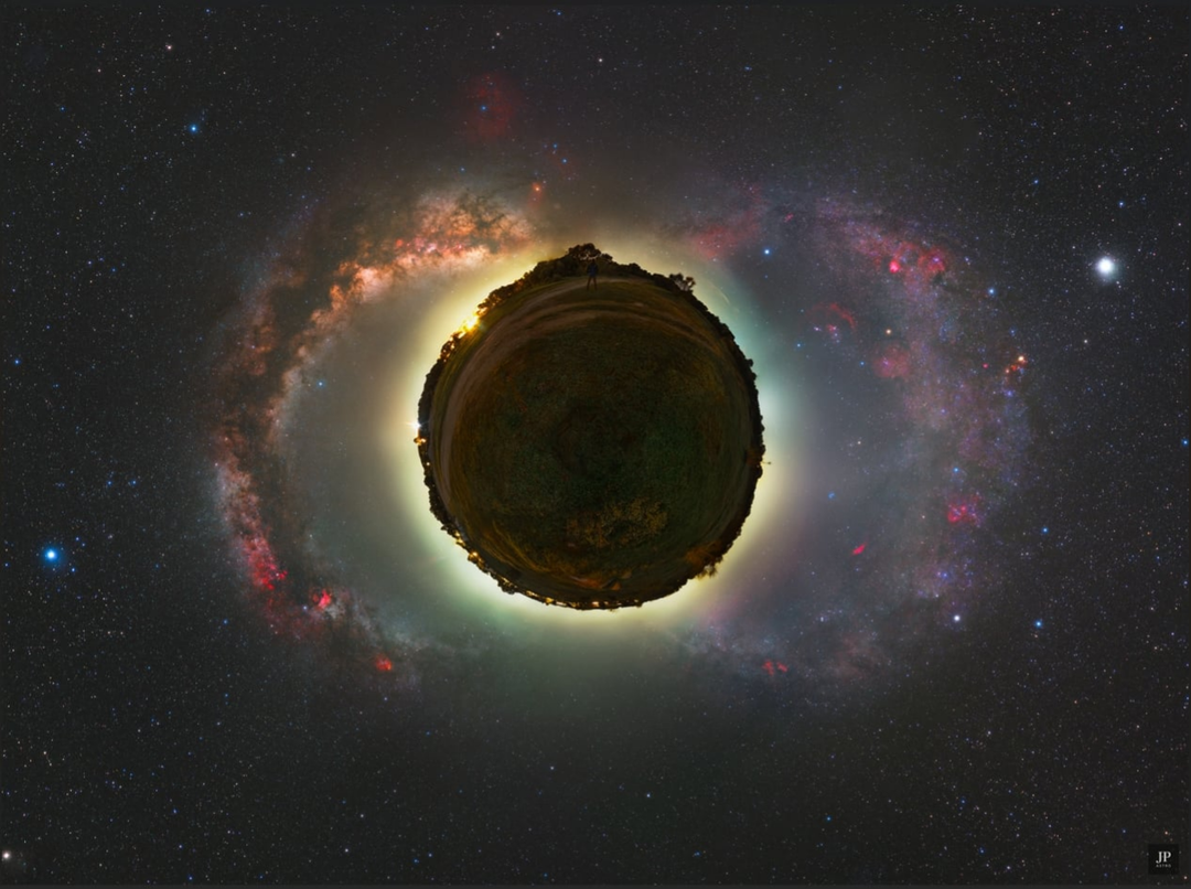 🌍Ein kleiner Planet unter dem Doppelbogen der Milchstraße