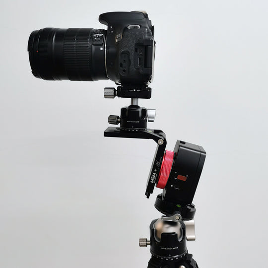 Low Gravity Compact Ball Head
