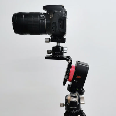 Low Gravity Compact Ball Head